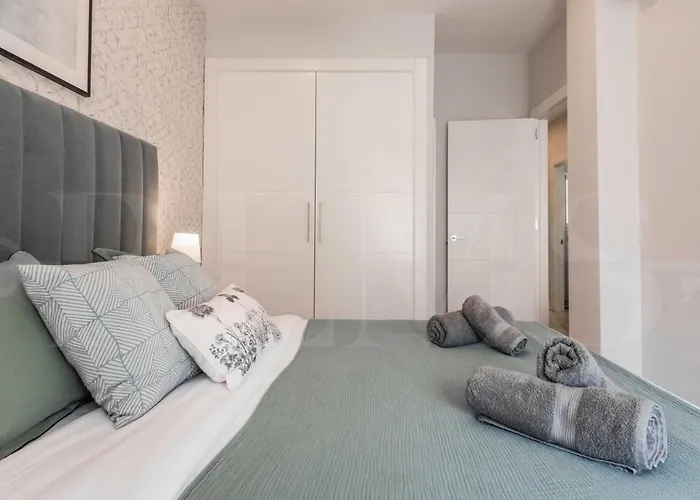 Sunny & Modern - Center By Rems Apartment *